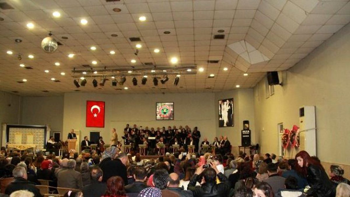Soma Musiki Derneği\'nin Yeni Yıl Konseri Mest Etti