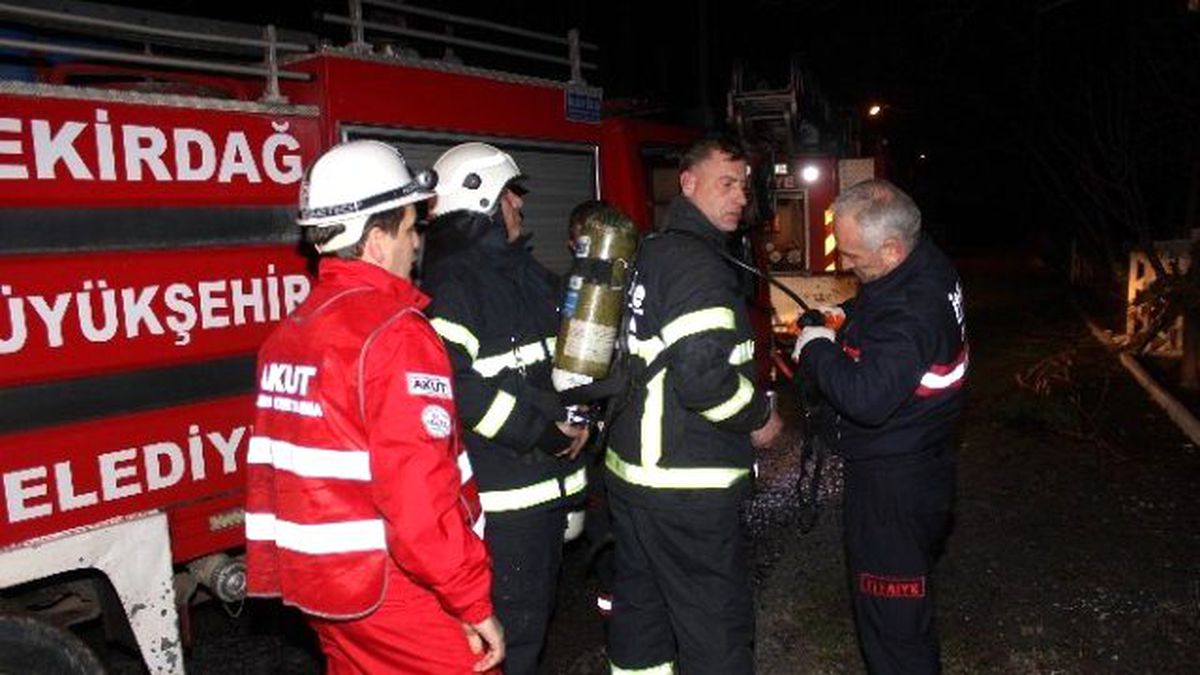 Tekirdağ\'da Yazlık Evde Yangın