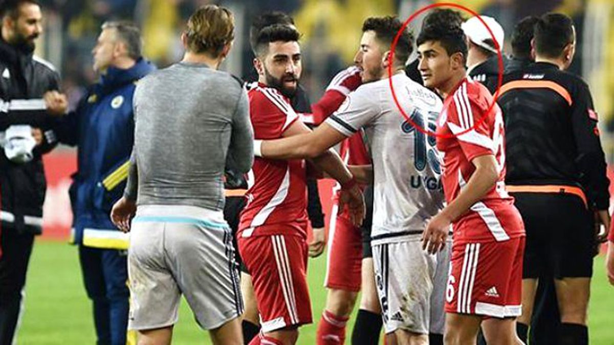 Tuzlaspor, Tek Gözü Görmeyen Emre Azim'e Fenerbahçe Maçında Şans Verdi