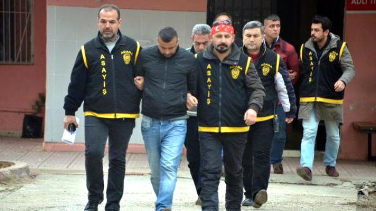 10 Yaşındaki Çocuğu Dolandıranlar Yakalandı