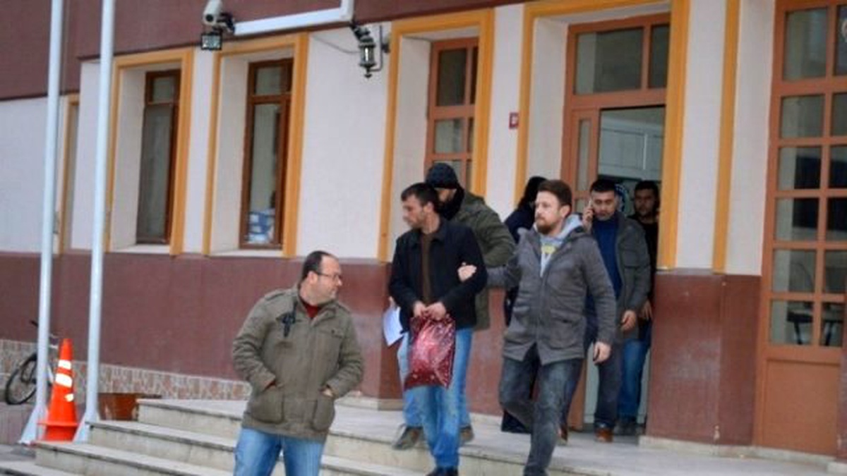 3 Kişiyi Yaralayan Zanlı Tutuklandı
