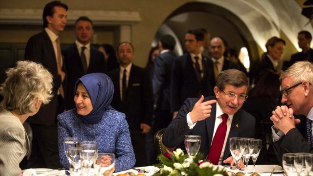 Başbakan Davutoğlu, Sıfır Sorun Politikasına Açıklık Getirdi