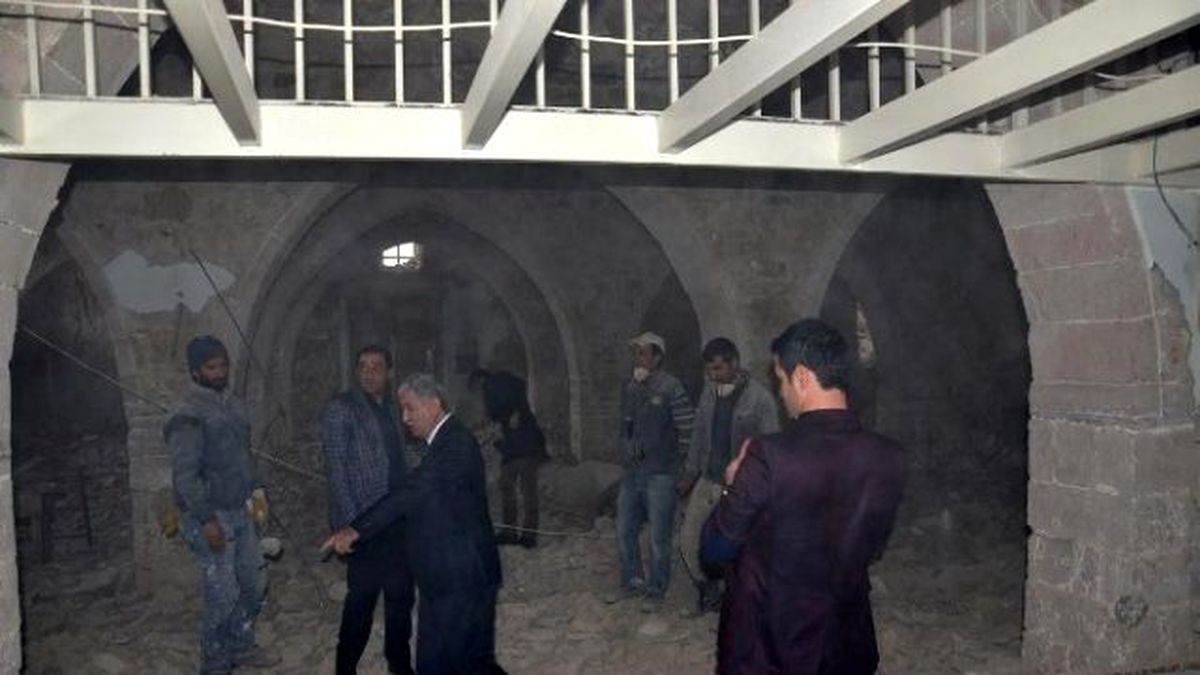 Başkan Polat, Restorasyon Çalışmasını İnceledi