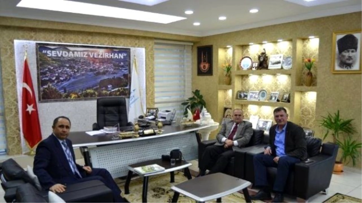 Bilecik Vali Yardımcılarından Vezirhan Belediye Başkanı Duymuş\'a Ziyaret