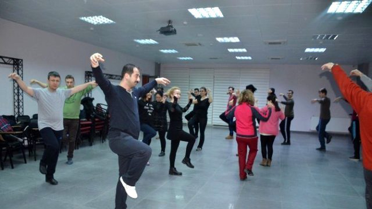 Bozüyük Belediyesi Kuruluştan Kurtuluşa Halk Oyunları Topluluğu Çalışmaları Başladı