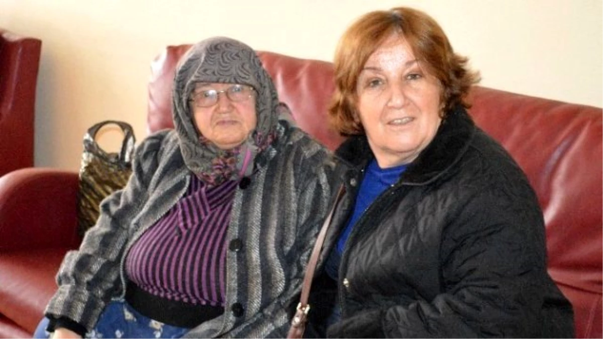 CHP\'li Kadınlar Huzurevini Ziyaret Etti