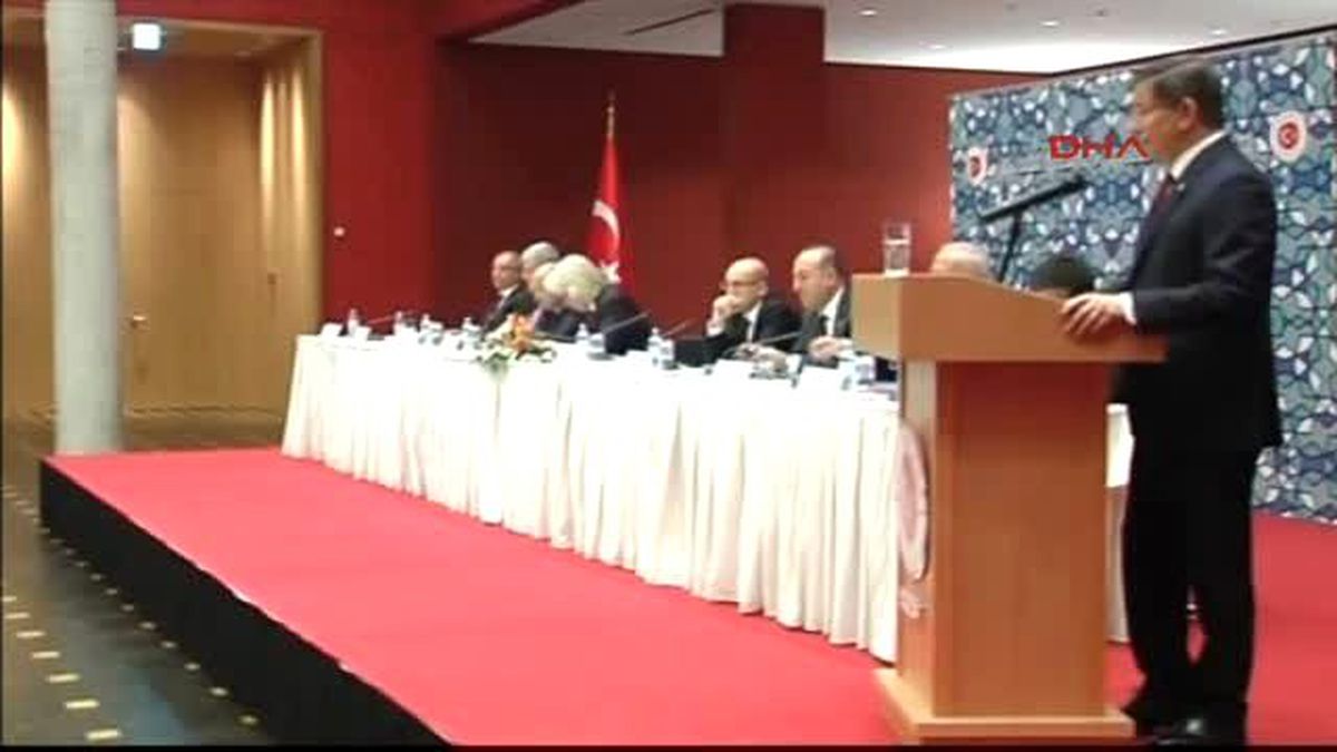 Davutoğlu, İşadamlarına Seslendi Türkiye\'deki Olayları Saptıranlara, Algı Operasyonları Yapmak...