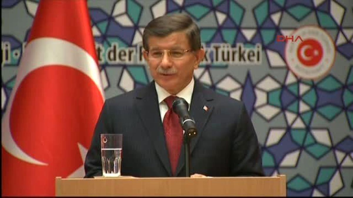 Davutoğlu, İşadamlarına Seslendi Türkiye\'deki Olayları Saptıranlara, Algı Operasyonları Yapmak...