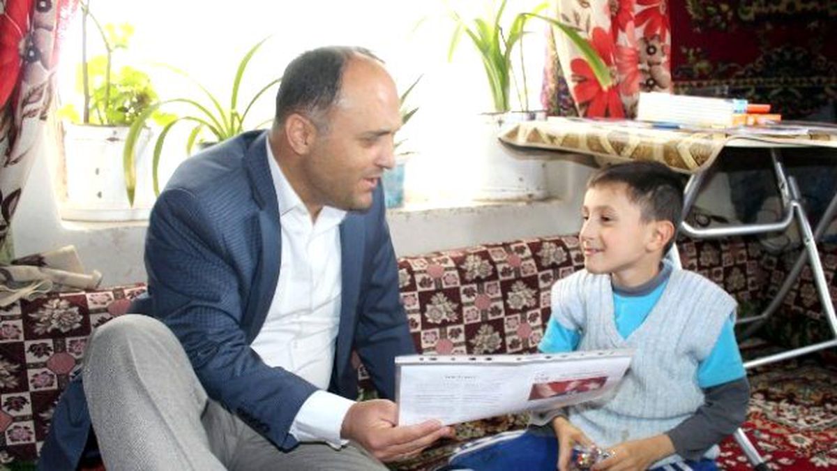 Erdoğan Hayranı Engelli Öğrencinin Karne Heyecanı