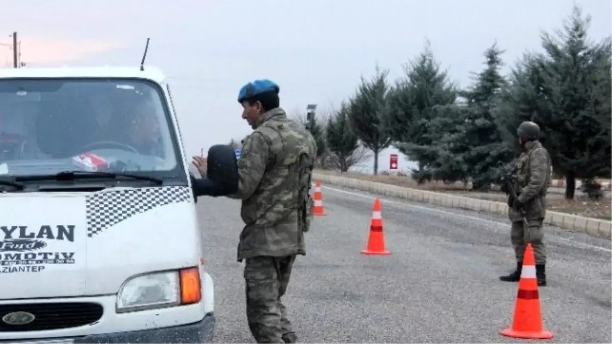 Işid Saldırıları Suriyeli Mültecilere Ek Kontrol Getirdi