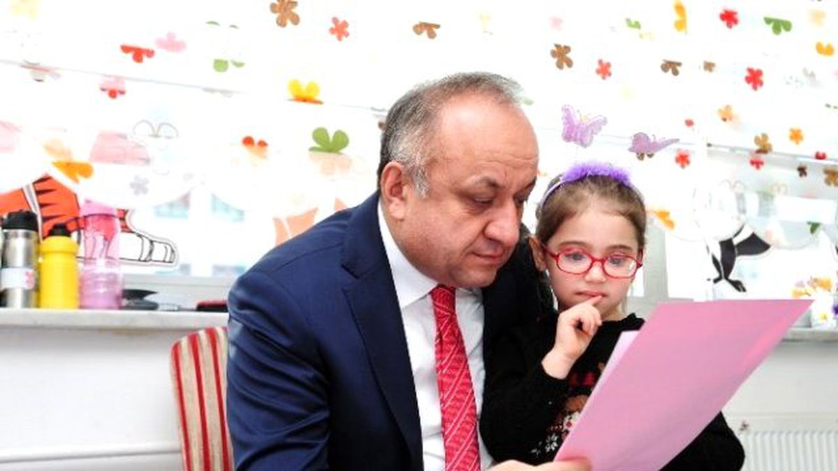 Karnelerini Belediye Başkanından Aldılar