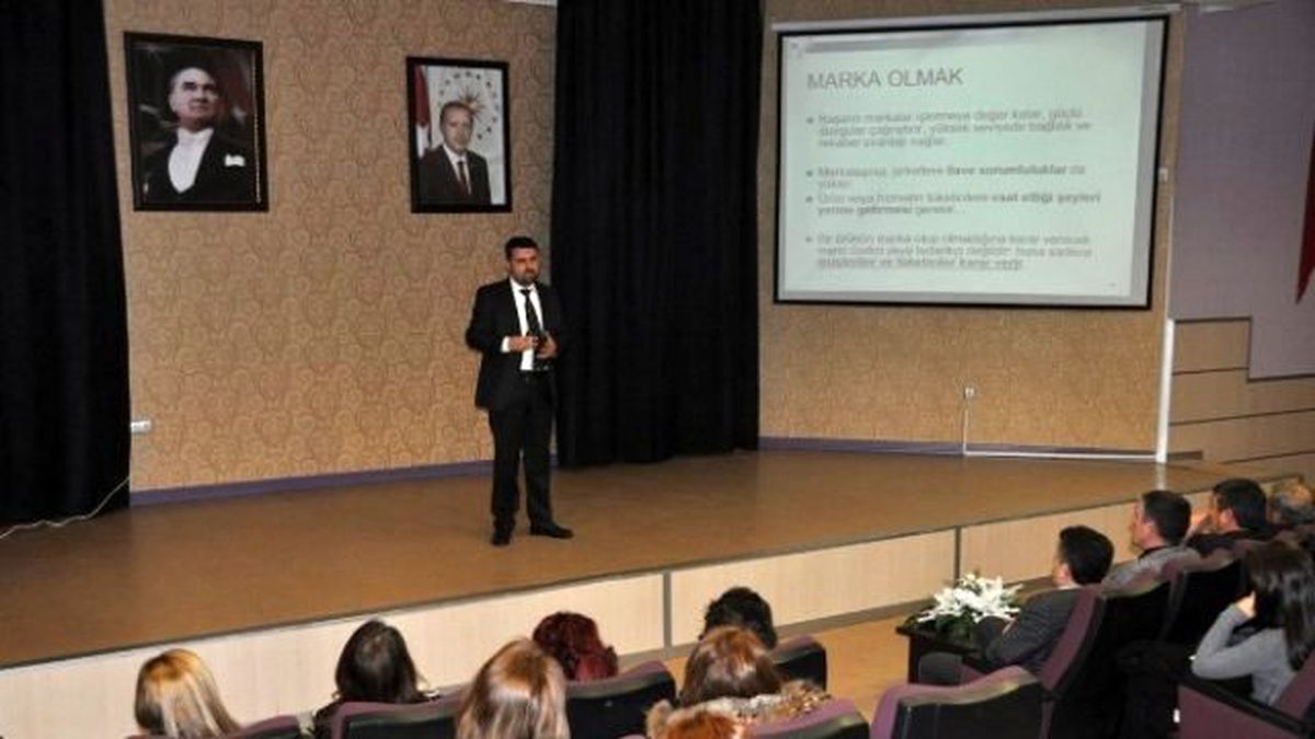 Kartepe\'de Marka ve İtibar Yönetimi Konulu Seminer