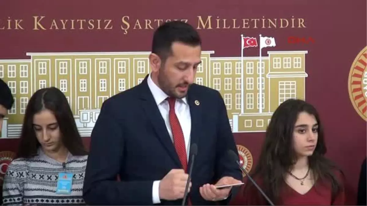 Liseliler, Meclis'te 'Hükümetin Karnesi'ni Okudu