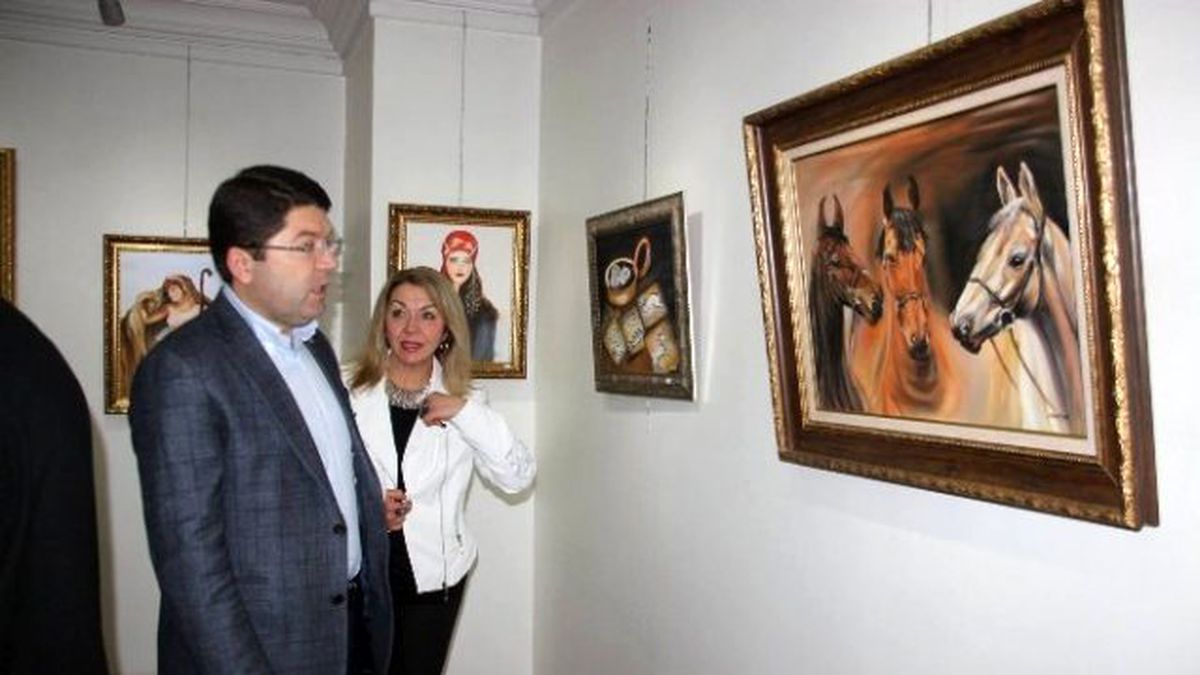 Milletvekili Tunç Resim Sergisi Açtı