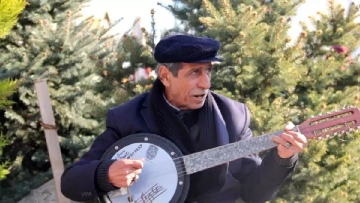 Cümbüş Ustasına Yoğun İlgi