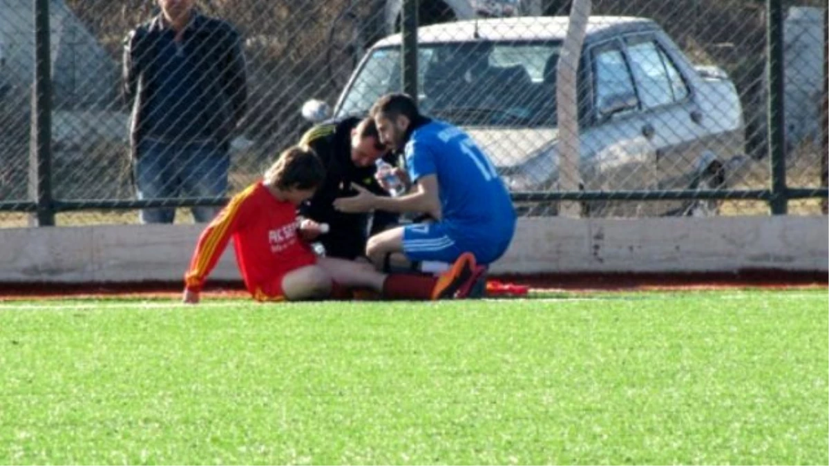 Petrolspor\'da 3 Futbolcu Sakatlandı