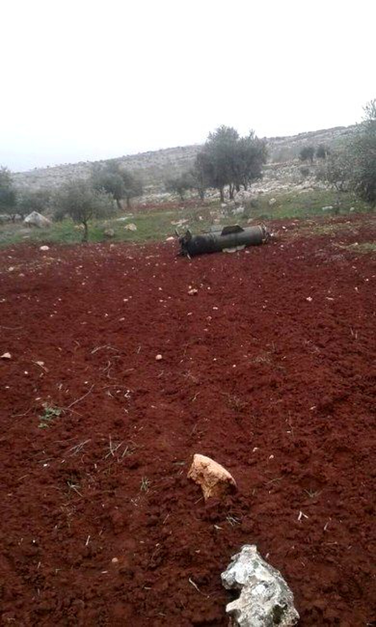 Rus Uçakları Suriye\'nin Sarmada Kasabasına Hava Saldırı Düzenledi