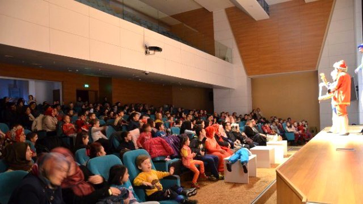 Tiyatro Günleri\'nde 6 Bin 600 Öğrenci Tiyatro ile Tanıştı