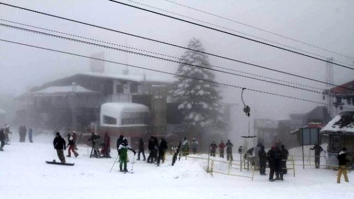 Uludağ Yarı Yıl Tatiline Sisli Girdi