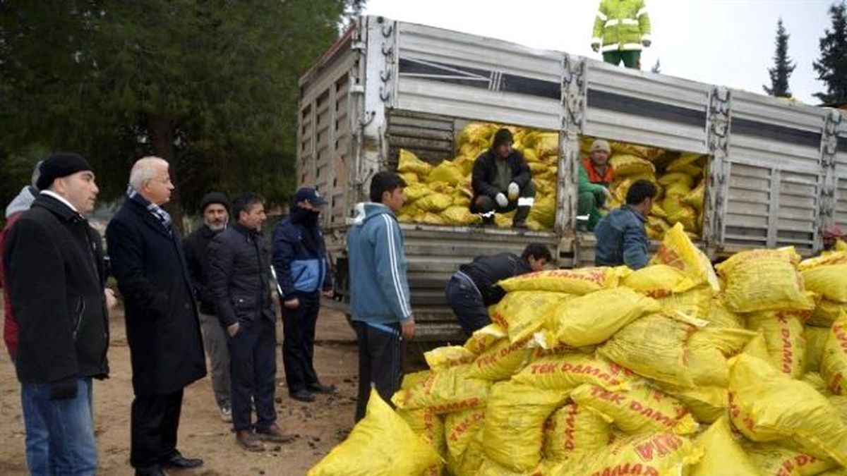 Yoksulların Kömürü Torbalı Belediyesi\'nden