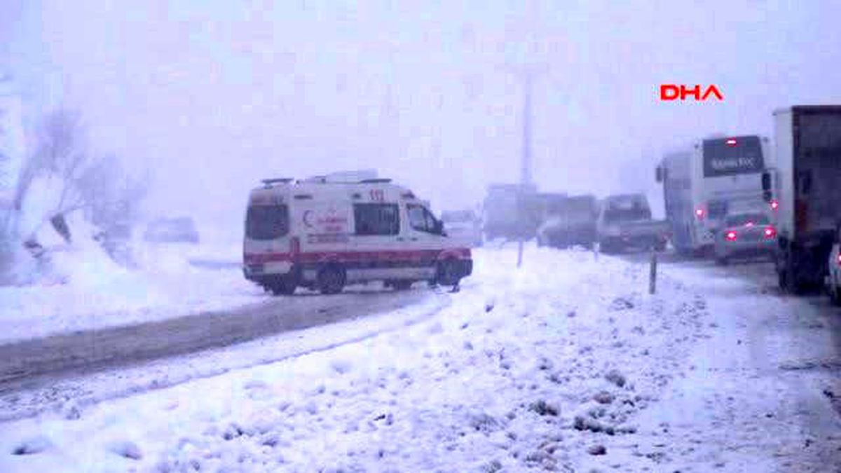 Zonguldak\'ta Kar Ulaşımı Aksattı