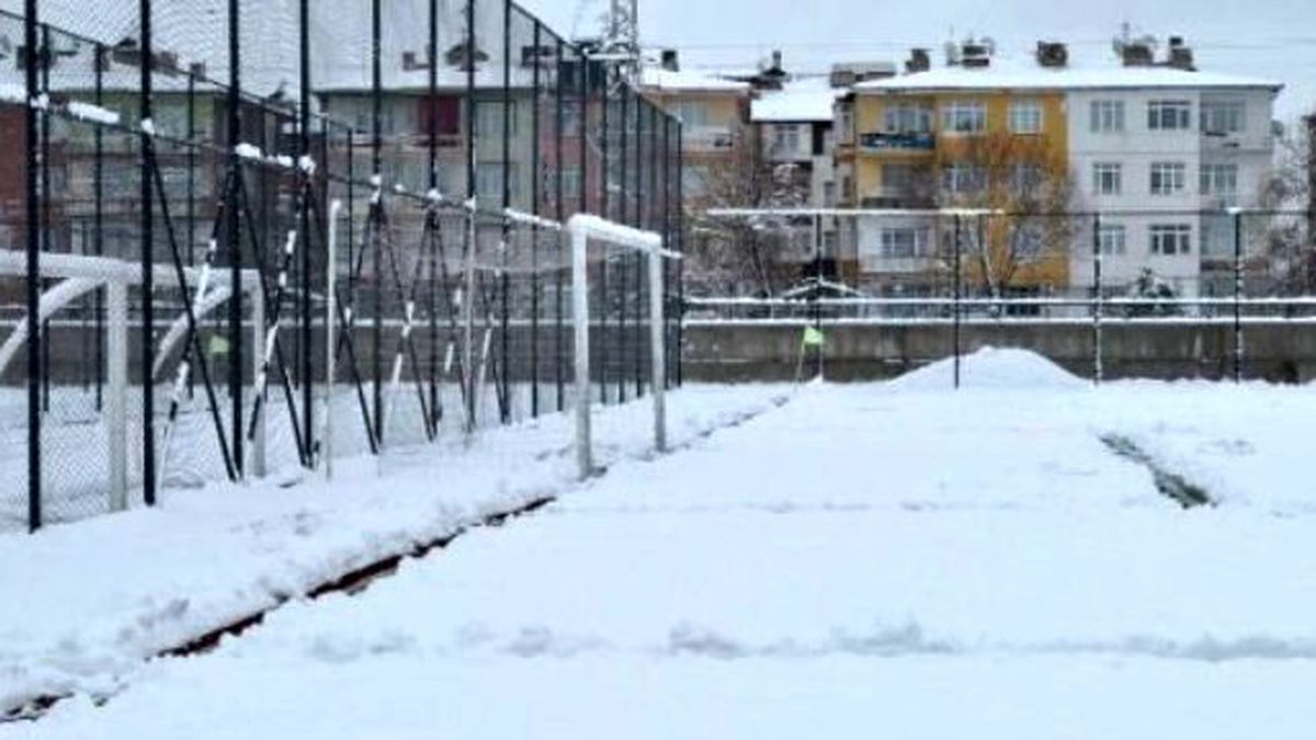 Amatör Futbola Kar Engeli