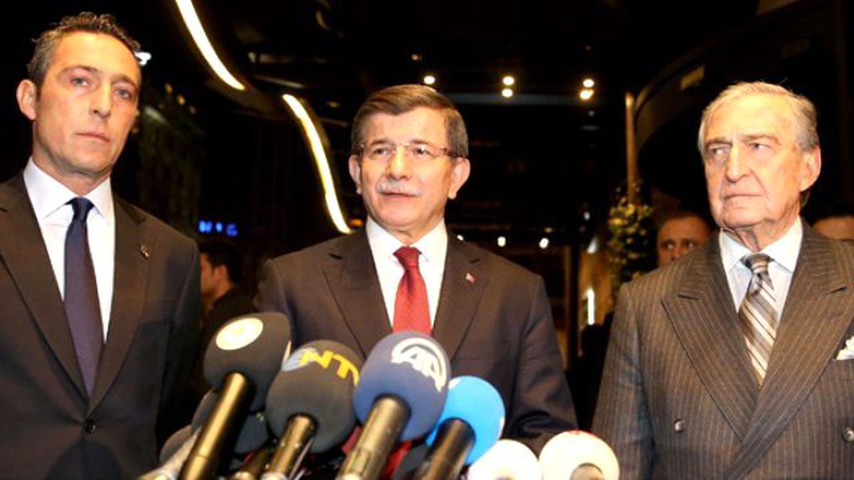 Başbakan Davutoğlu, Koç Ailesine Taziye Ziyaretinde Bulundu