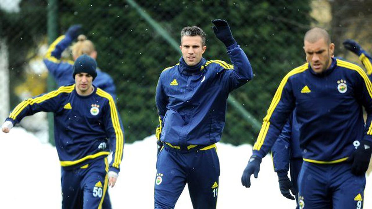 F.bahçe\'de Van Persie Müjdesi!