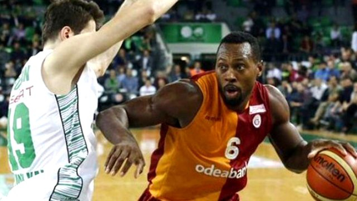 Galatasaraylı Dorsey, Hasta Halde İdmana Zorlandığını Söyledi