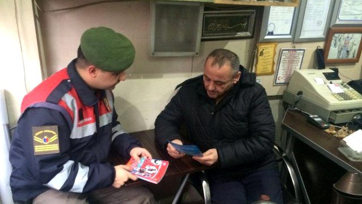Jandarma Hırsızlığa Karşı Broşür Dağıttı