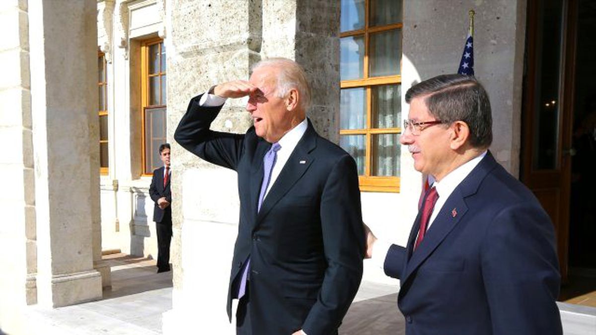 Joe Biden, Dolmabahçe'nin Manzarasına Hayran Kaldı