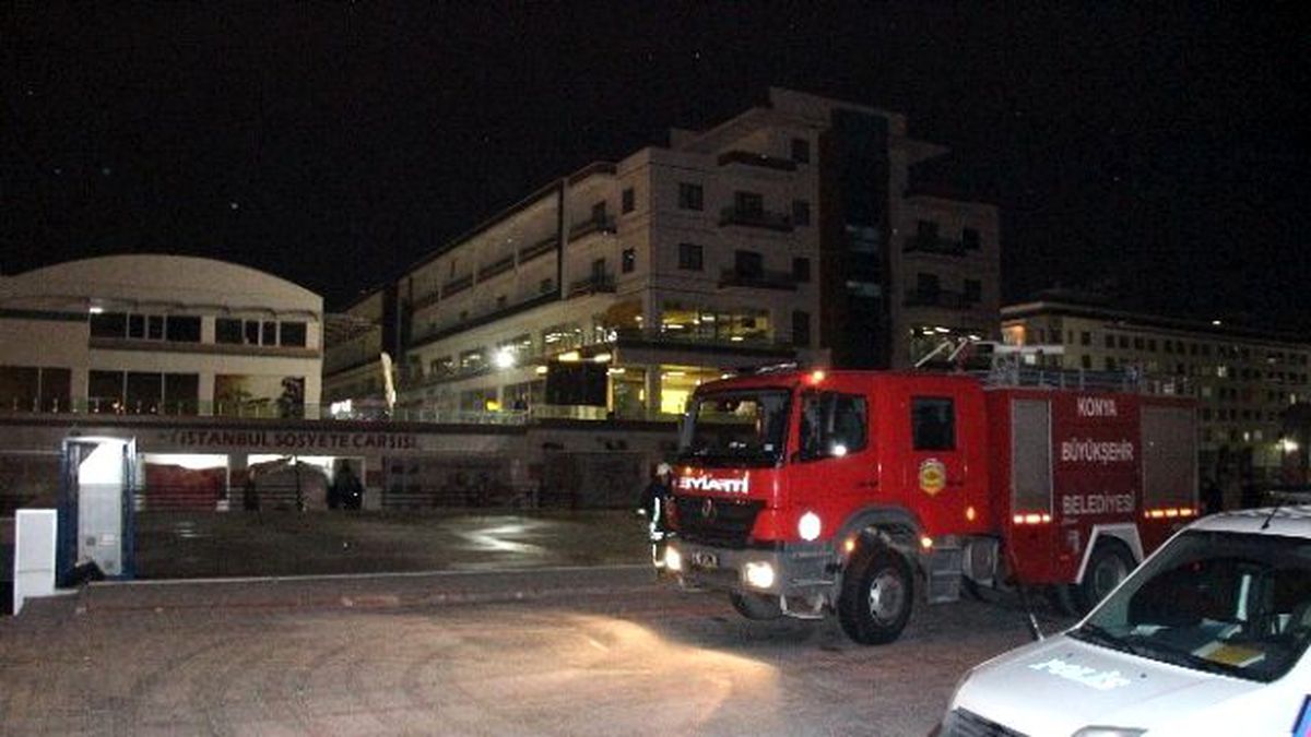 Konya\'da Pazar Yerinde Yangın