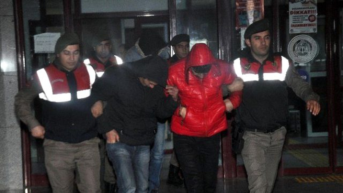 Manavgat\'ta Uyuşturucu Operasyonu: 5 Tutuklama