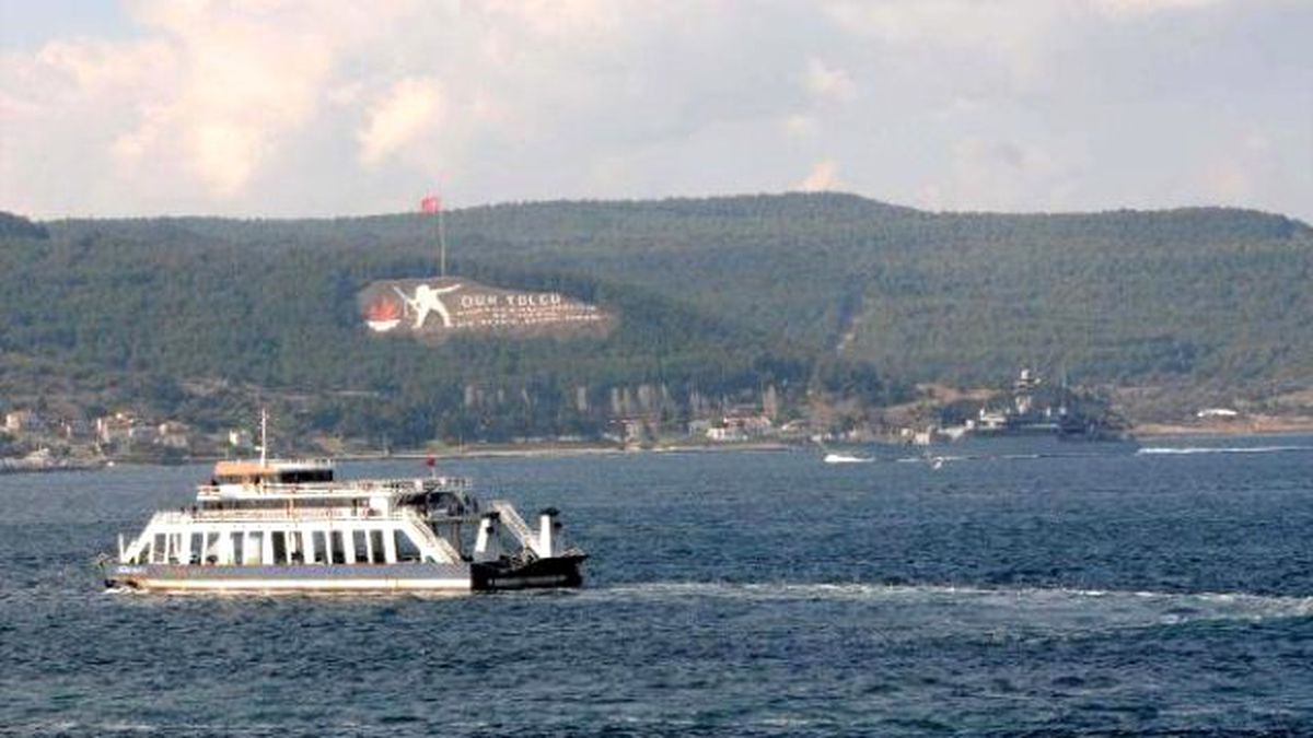 Rus Savaş Gemileri Çanakkale'den Geçip Akdeniz'e İndi