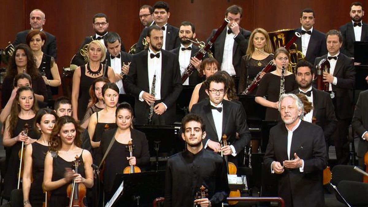 Senfoni\'den Müzik Ziyafeti