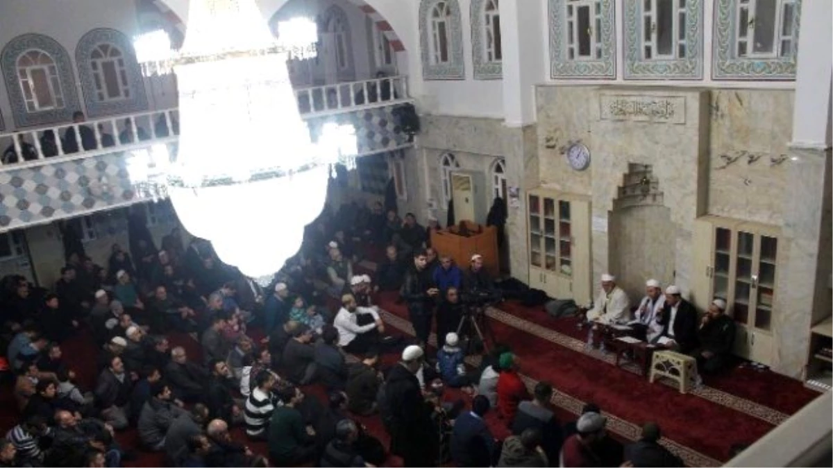Siirt\'te Şehit Polis İçin Camiyi Doldurdular