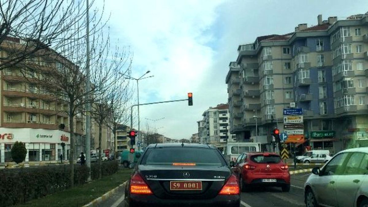 Trafik Kurallarına Uyan Vali