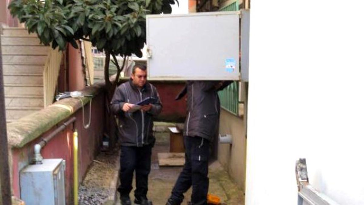 Ümraniye\'de Doğalgaz Zehirlenmesi: 1 Kişi Öldü 1 Kişi Ağır