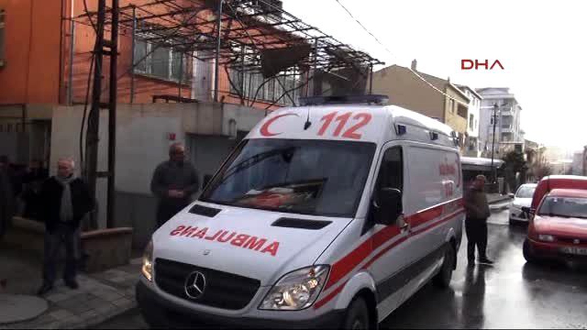 Ümraniye\'de Doğalgaz Zehirlenmesi: 1 Ölü 1 Yaralı