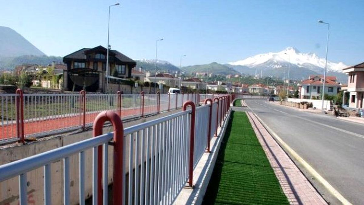 9 Mahalleyi Kapsayan Taşkın Su Kanalları ile Rahat Bir Yağış Sezonu
