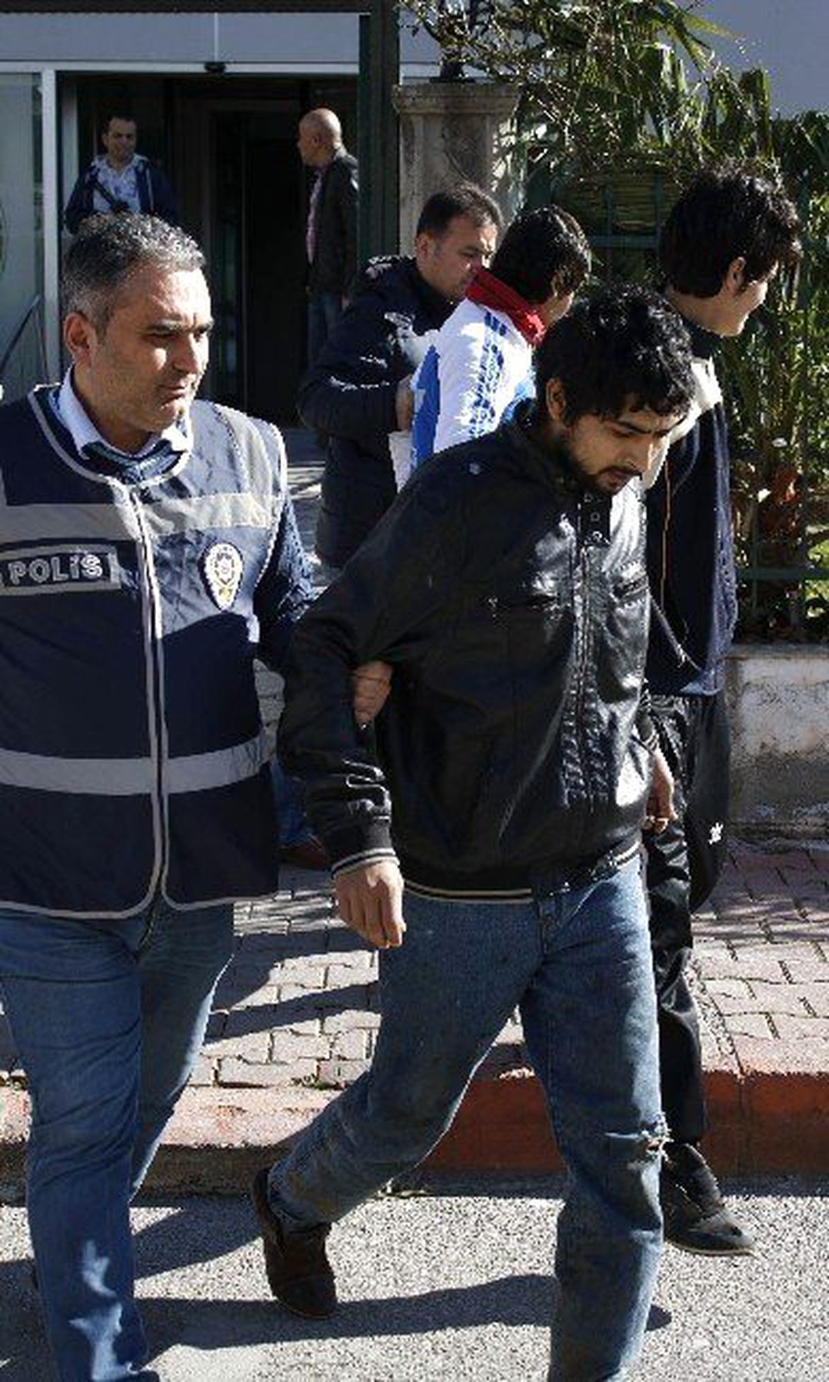 Antalya\'da Oto Hırsızlığı: 3 Gözaltı