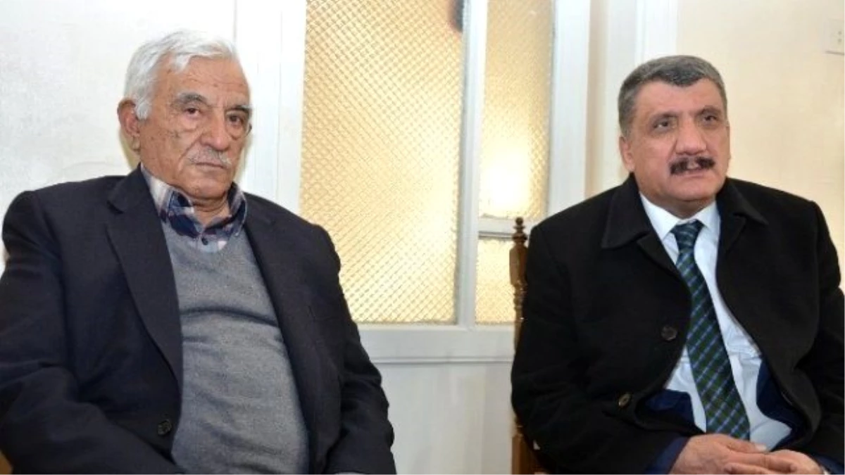 Battalgazi Kaymakamı Yılmaz ve Başkan Gürkan, Şehit Ailesini Ziyaret Etti