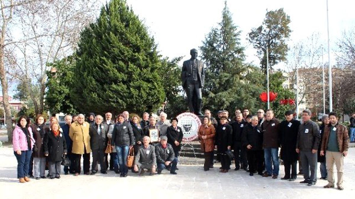 Ceyhan\'da Uğur Mumcu\'yu Anma Etkinliği