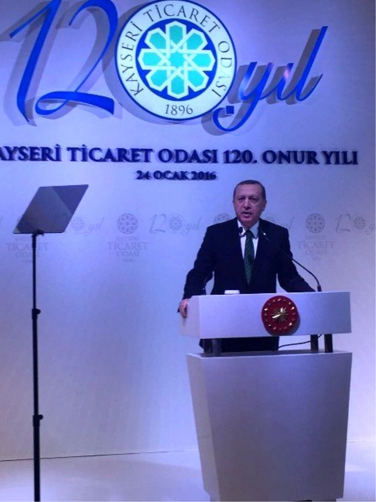 Cumhurbaşkanı Erdoğan: "Onun Seviyesine İnmeyi Kendime Yakıştıramıyorum"