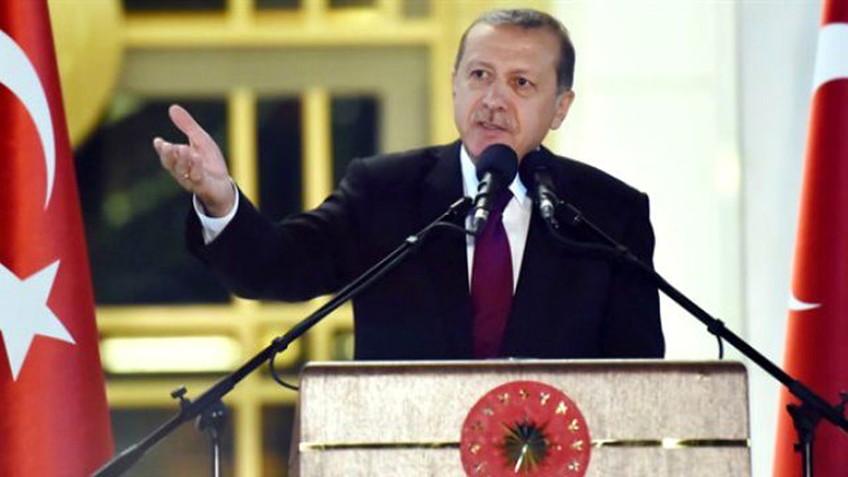 Cumhurbaşkanı Erdoğan'dan Bildirici Akademisyenlere Tepki: Elinize, Dilinize Dursun