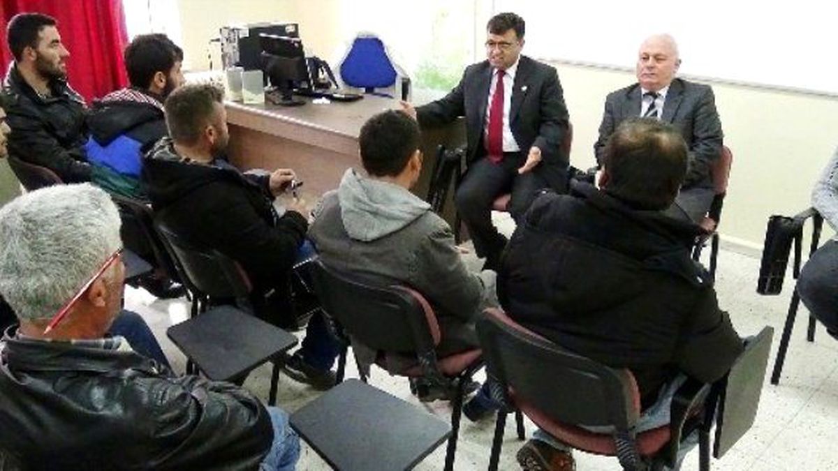 Hem Eğitim Alıyor Hem de Para Kazanıyorlar