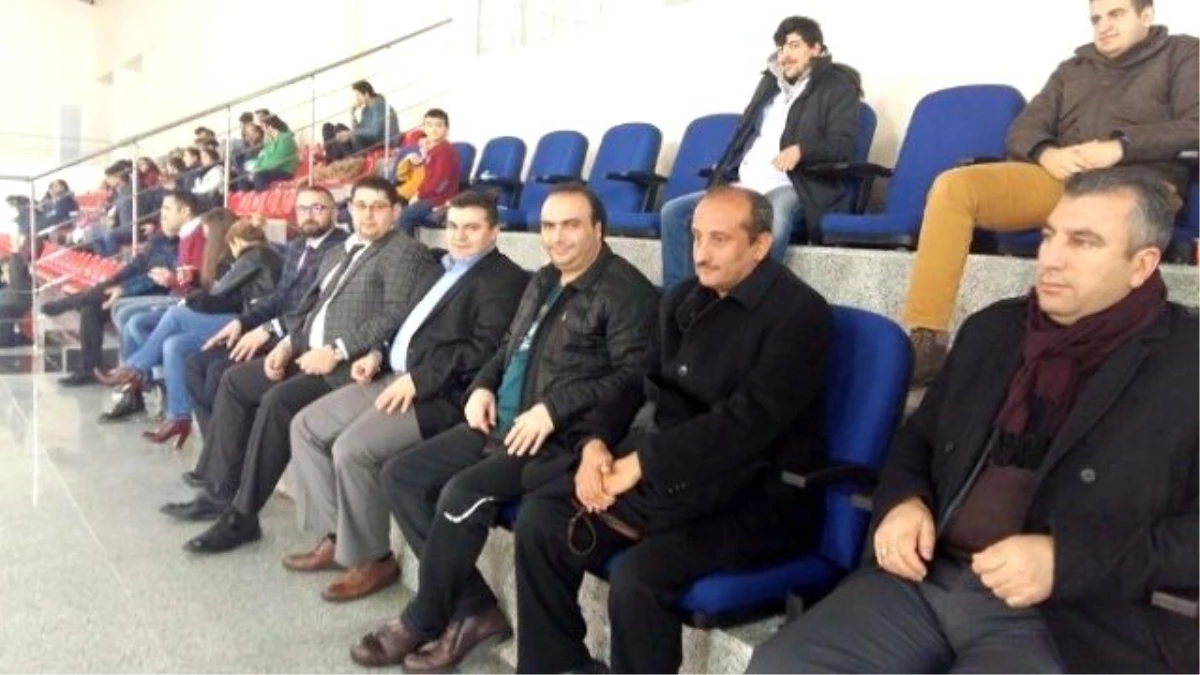 Melikgazi Belediyespor Takımları Kayseri\'de Rakiplerine Geçit Vermiyor