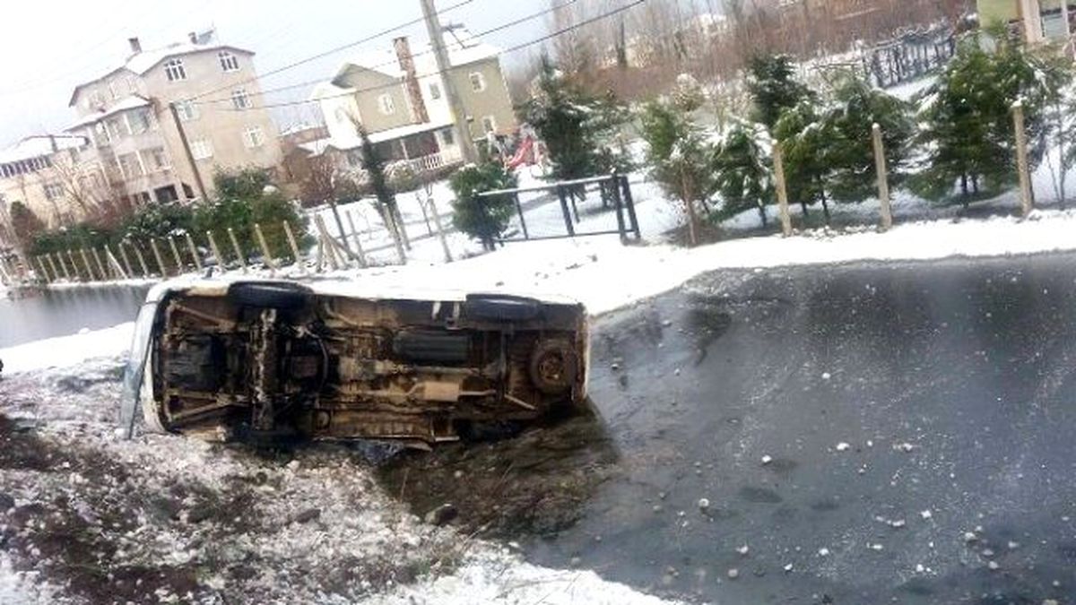 Samsun\'da Yollar Buz Pistine Döndü