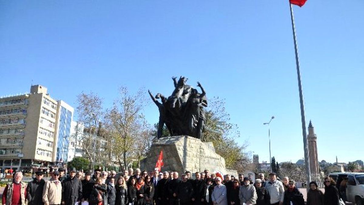 Uğur Mumcu Antalya\'da Anıldı