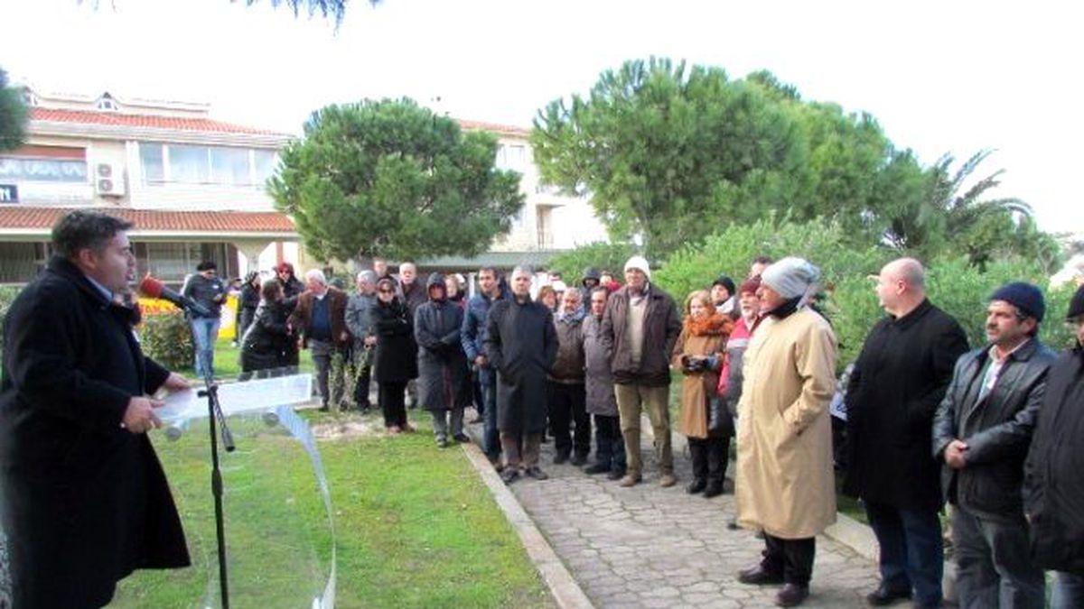 Uğur Mumcu Çeşme\'de Anıldı
